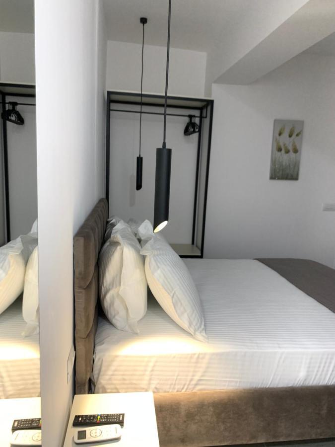 Kekezis Apartments ساراندا المظهر الخارجي الصورة